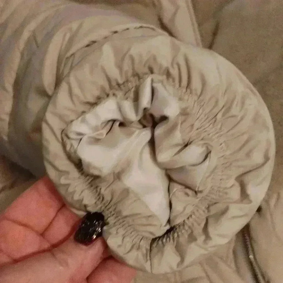 Bernie Bernardo midi coat with teddy bear scent beige US Sz Small - Picture 8 of 10